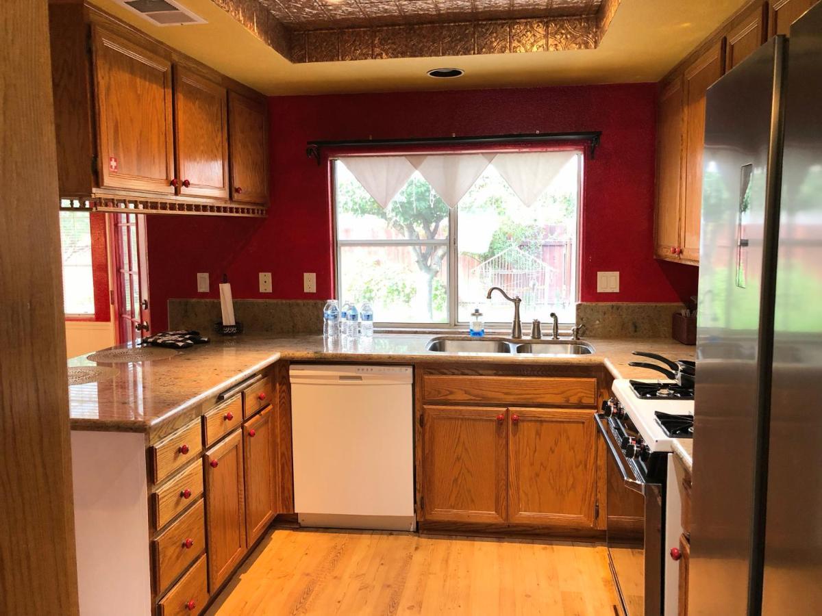 המט Festive Haven Room מראה חיצוני תמונה