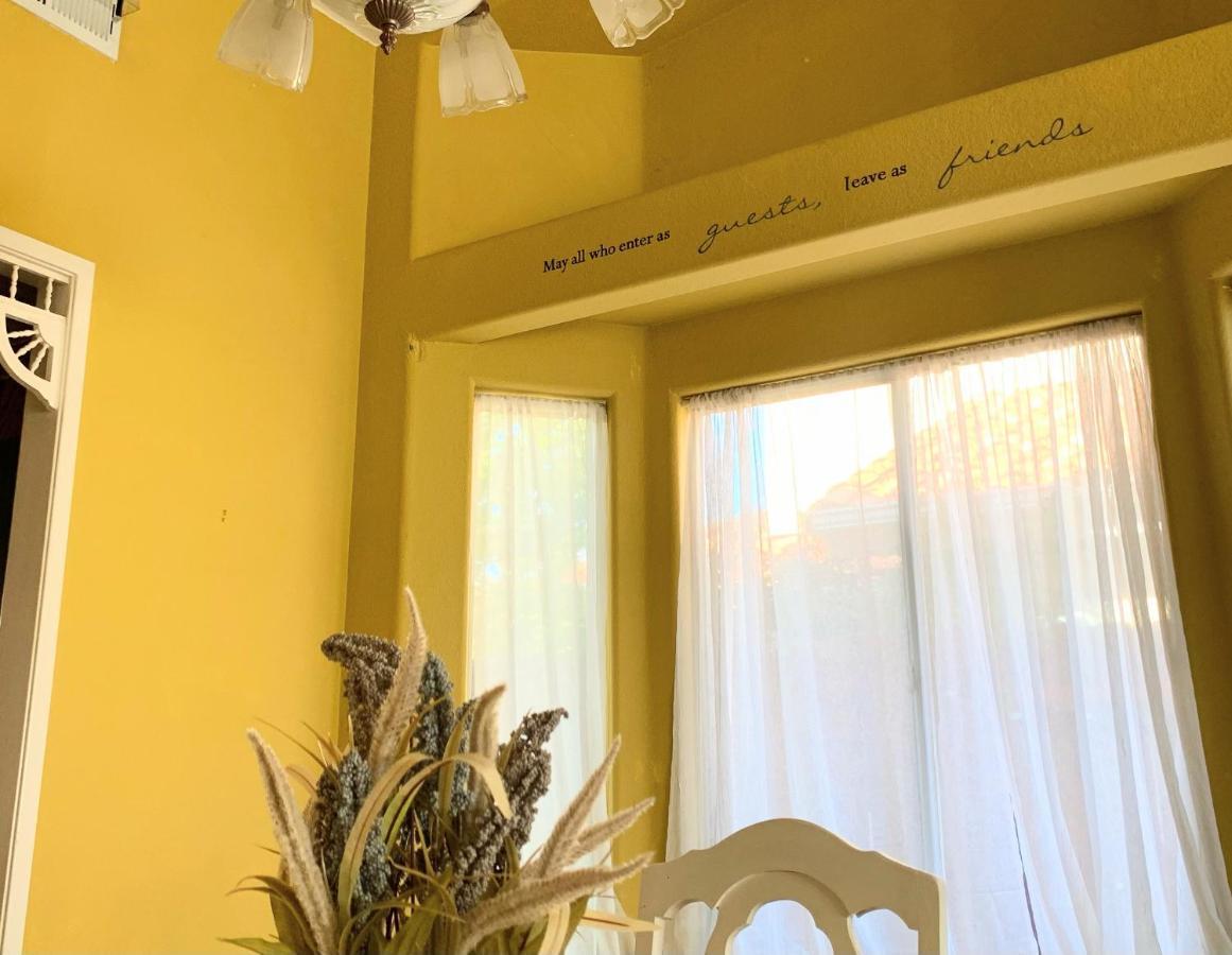 המט Festive Haven Room מראה חיצוני תמונה