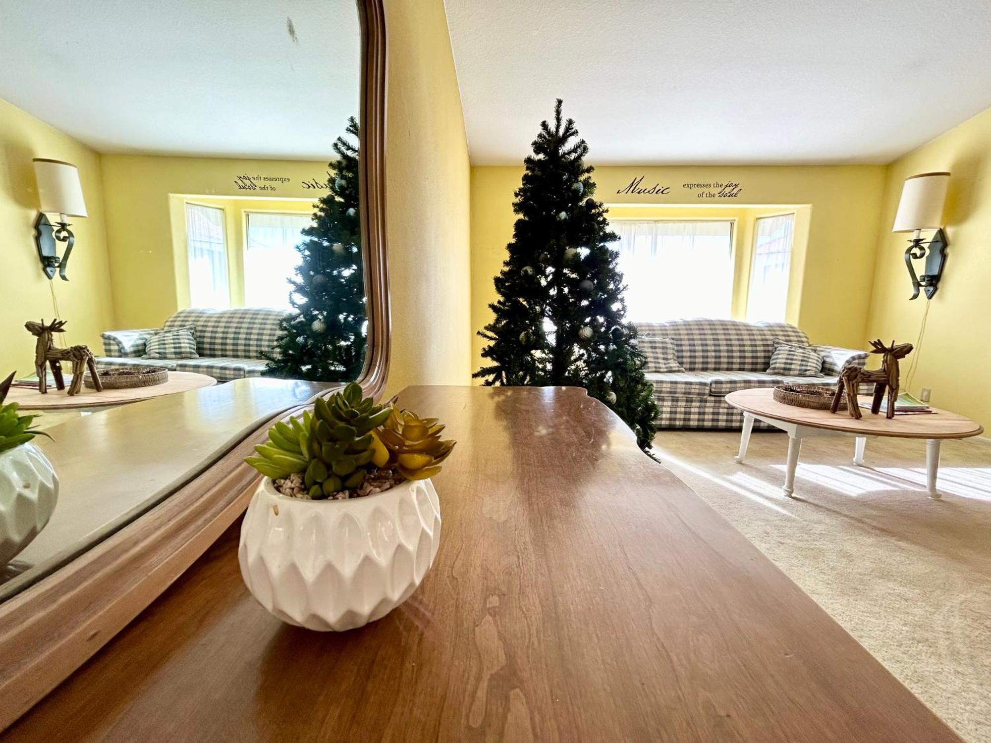 המט Festive Haven Room מראה חיצוני תמונה